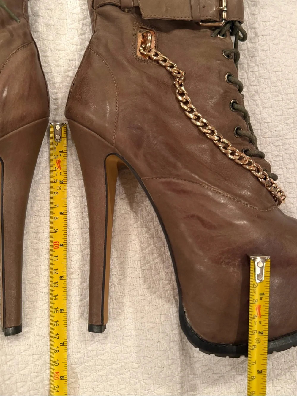 Zigi Girl Khaki Platform Combat Boots with Gold Chain